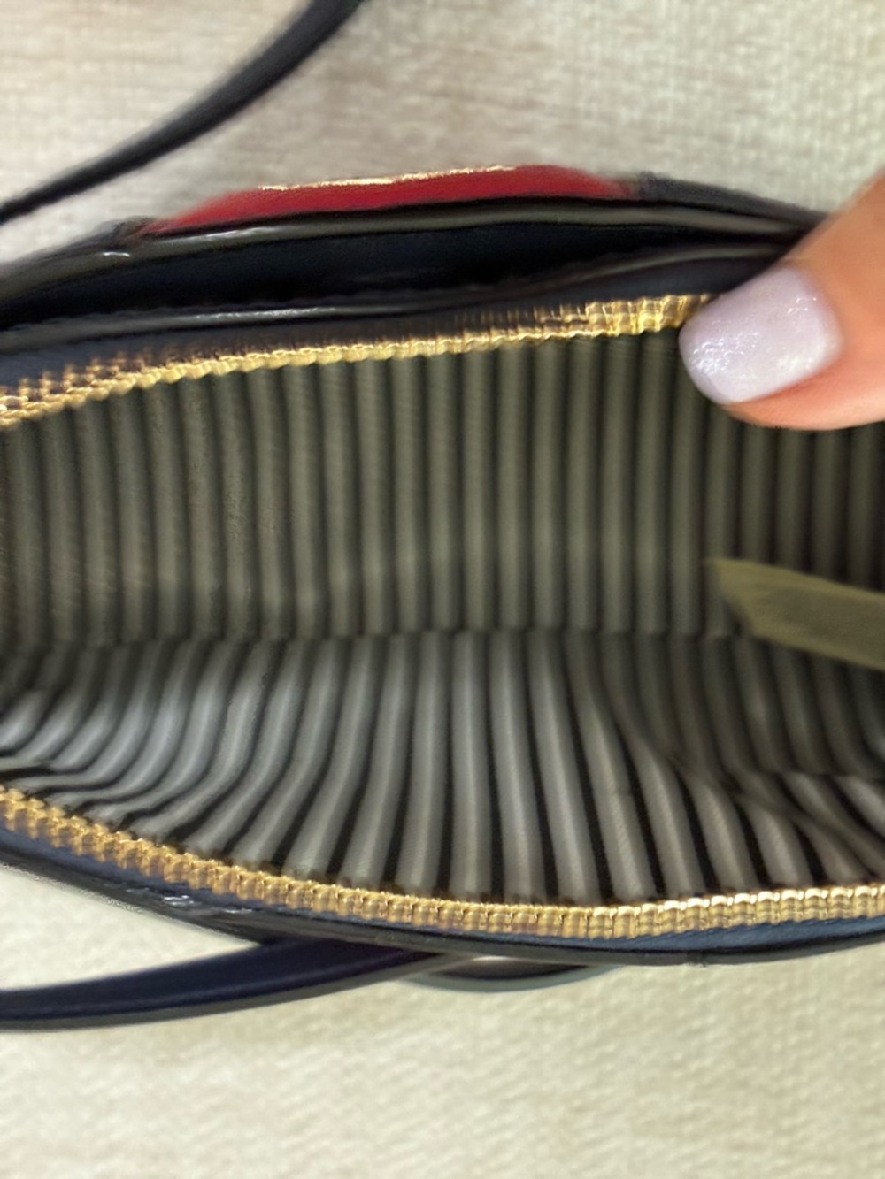 Kate Spade New York
Cameron Street Racing Stripe Hilli 
Crossbdy Bag Leather - Picture 11 of 12